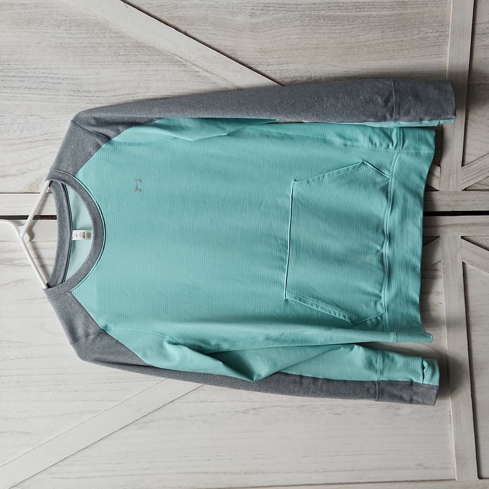 Under Armour Sweatshirt